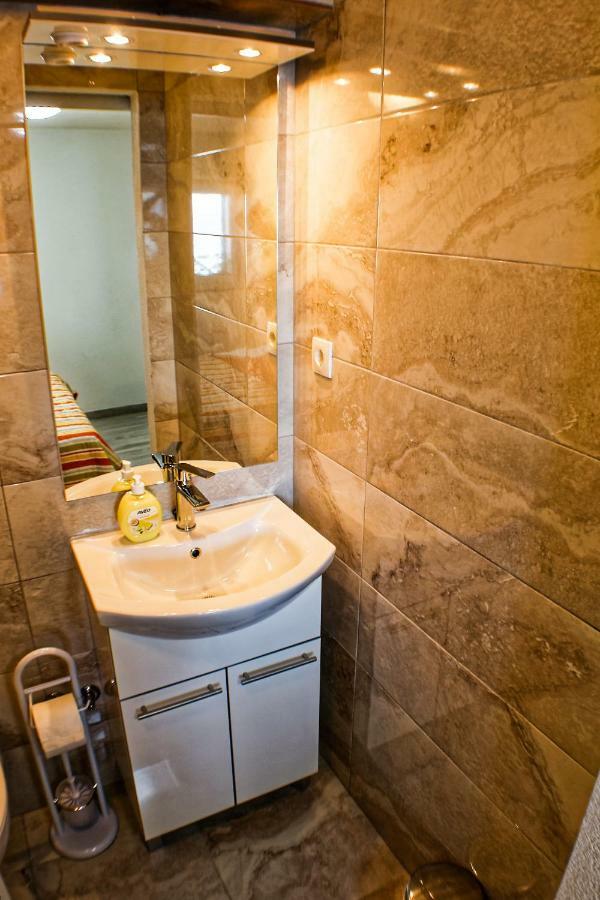 Studio Apartman Papic دراسنيتش المظهر الخارجي الصورة